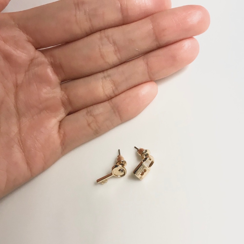“Just A Secret” Lock Key Dainty Cute Stud Earring - Picture 7 of 8